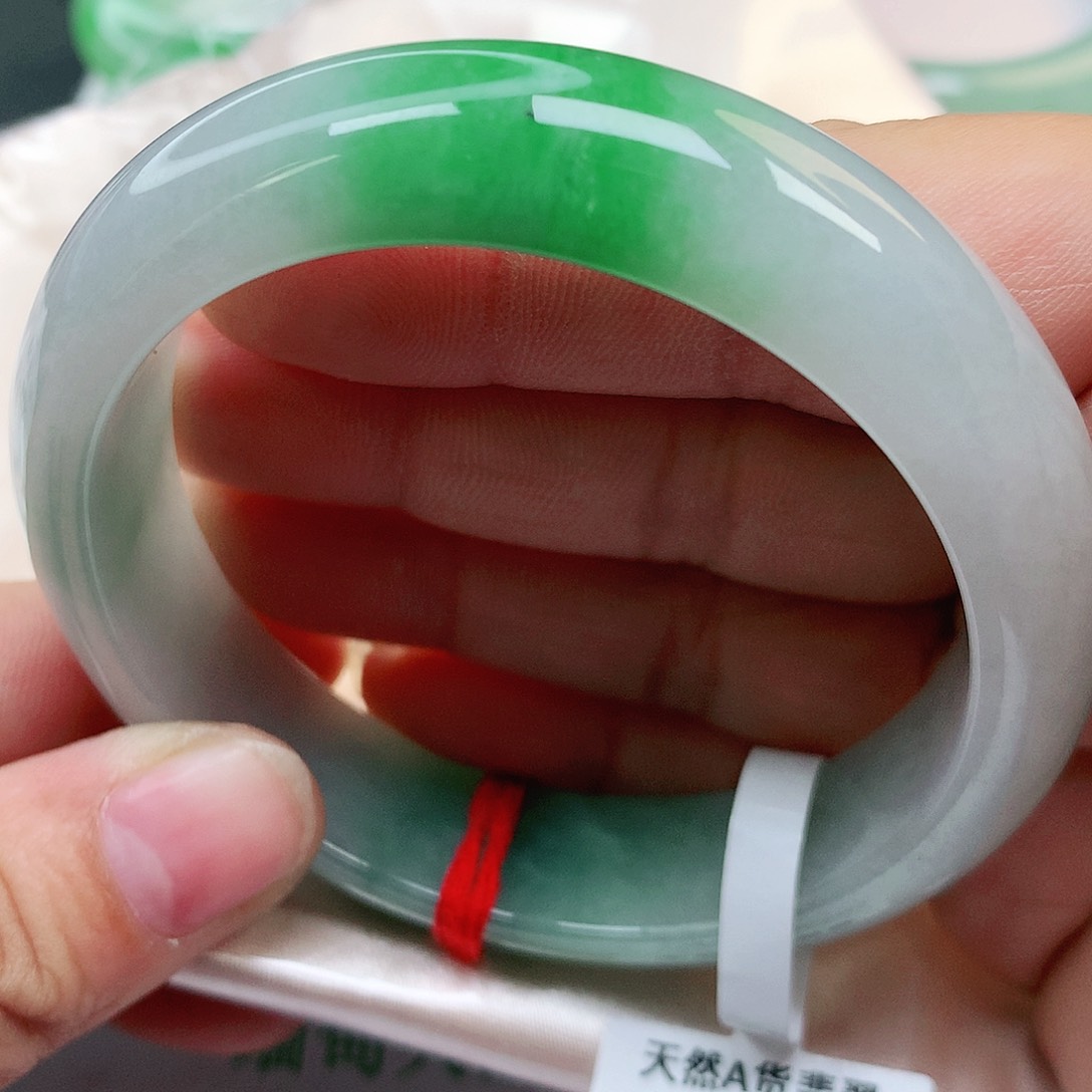 未镶嵌手镯翡翠天然A货翡翠飘绿143号