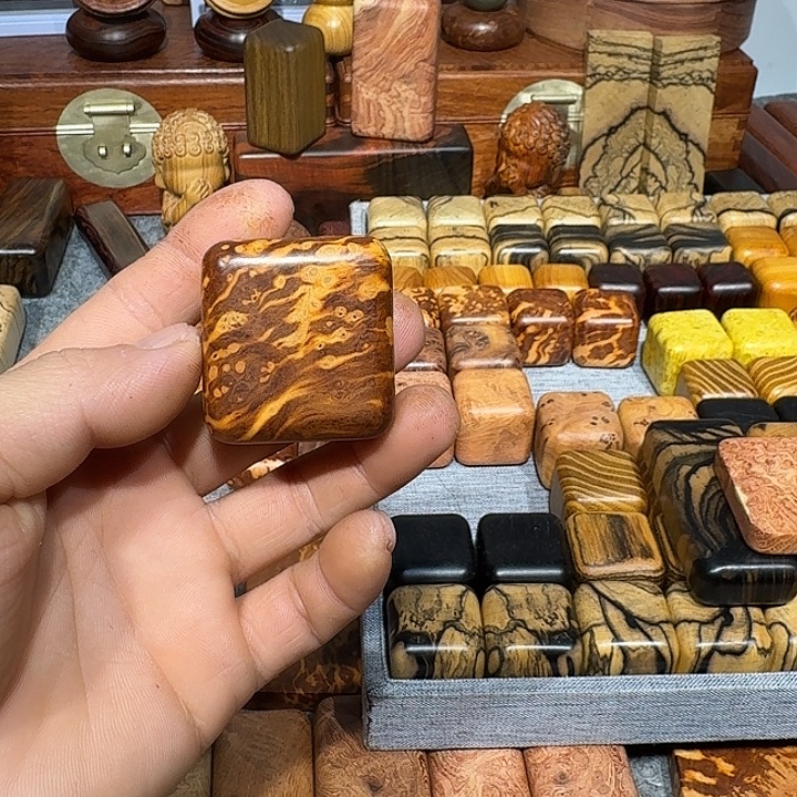 林***旭紫檀木类家具山杏