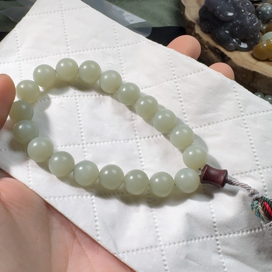 和田玉手串未镶嵌