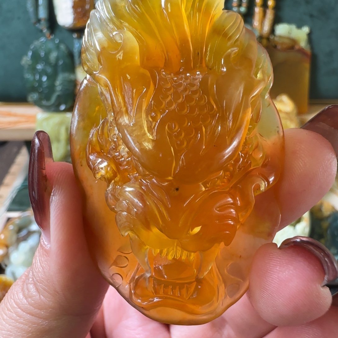 蛇纹石玉合金颈饰