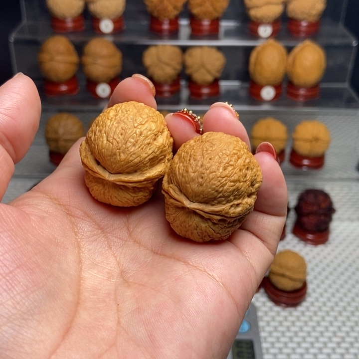 文玩核桃把件金元宝31