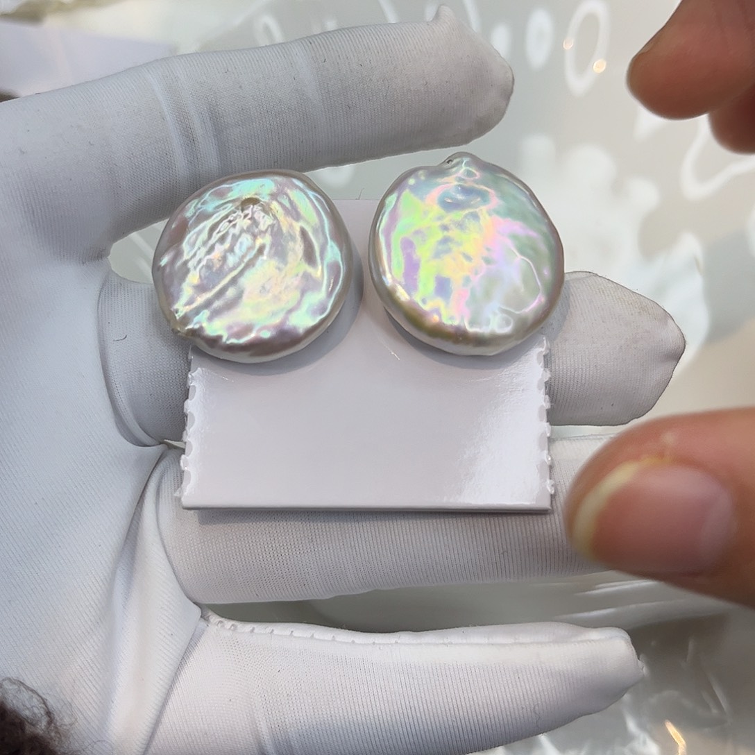 淡水珍珠银S925镶嵌耳饰