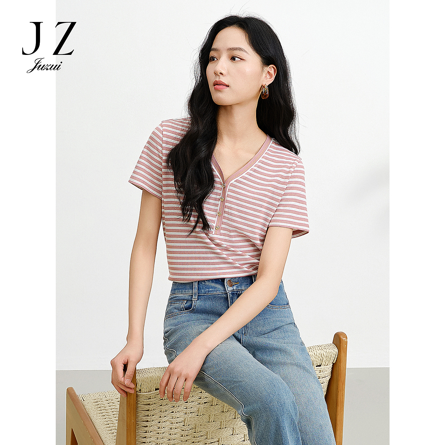 JUZUI玖姿JWFX83318通勤时尚条纹V领T恤女2025夏季新款