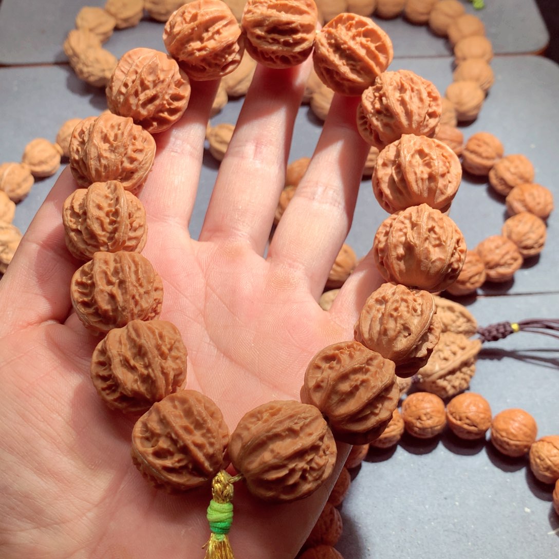 文玩核桃吊坠京八棱