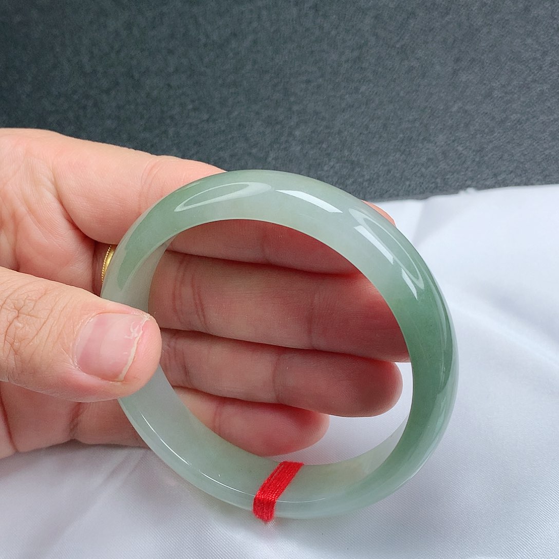 【闪购商品】未镶嵌手镯翡翠，58