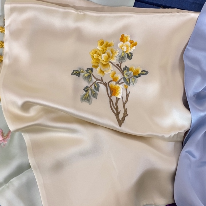 奶***鱿刺绣苏州手工制作