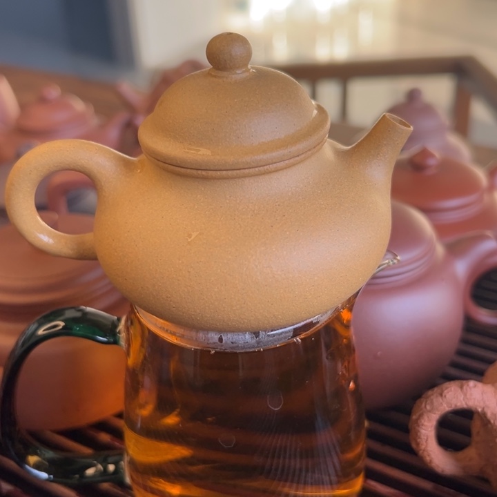 紫砂茶案黄金容天120cc