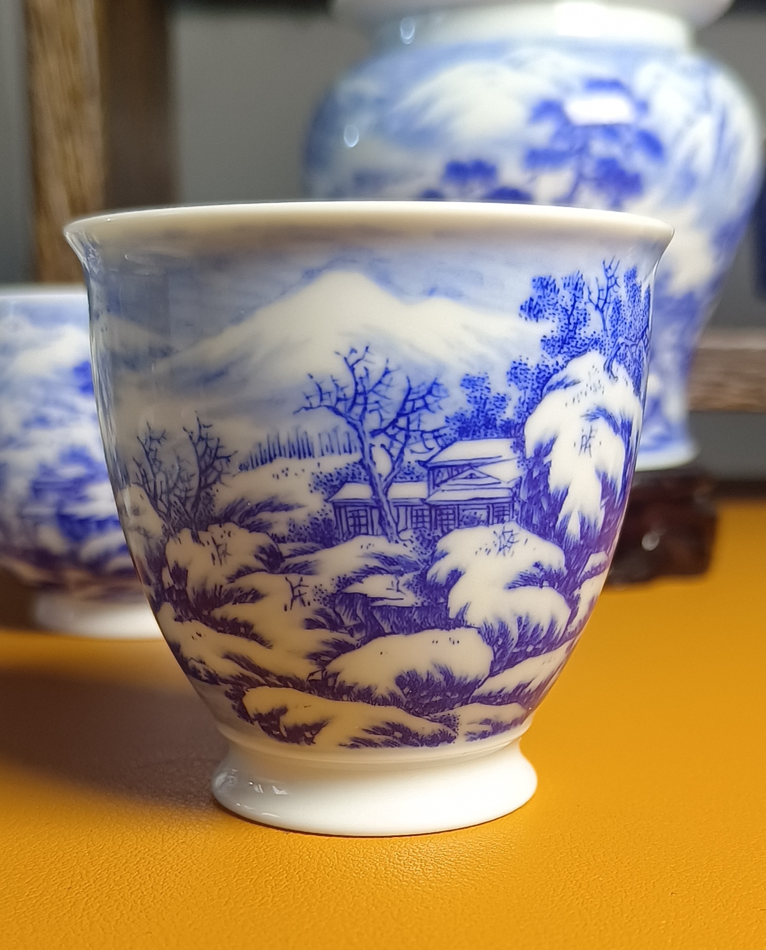 非遗传承人曹伟亲工款雪景主人杯青花