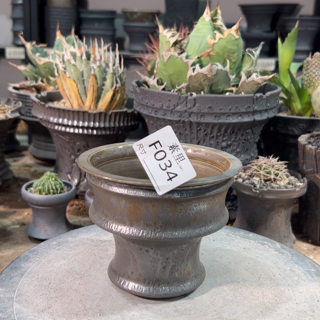 景德镇手工素里内口11.5高10.5瑕疵