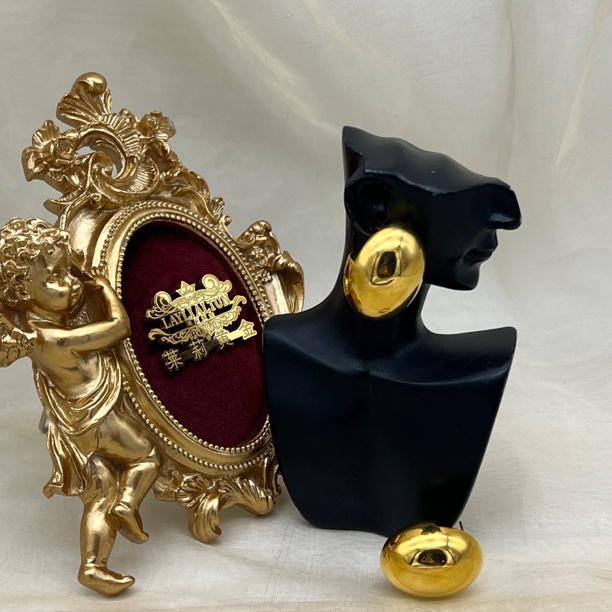 A播 11.07g 足金999耳饰e