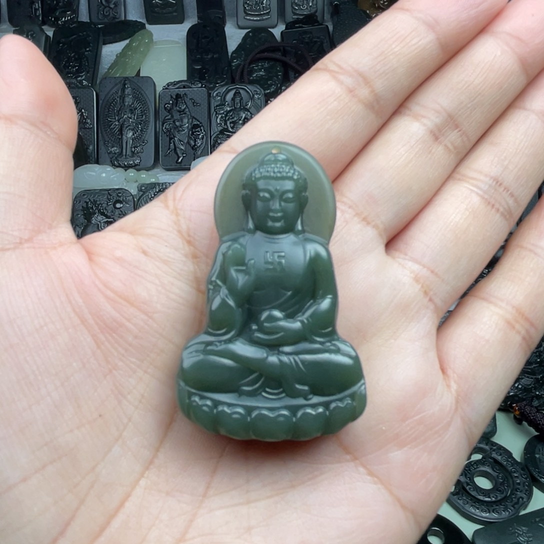 颈饰未镶嵌和田玉