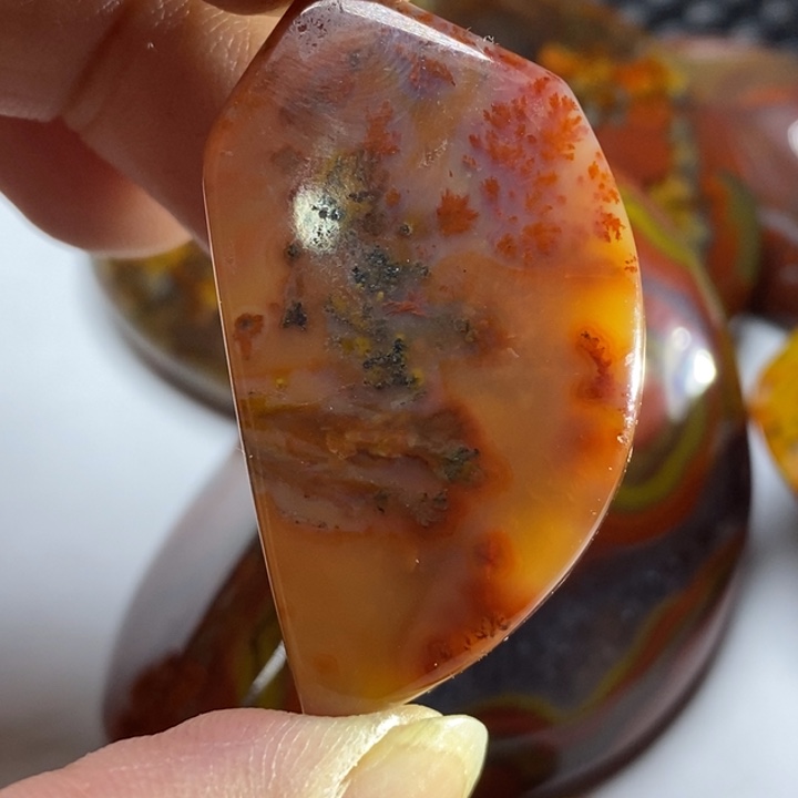 玛瑙/玉髓颈饰未镶嵌