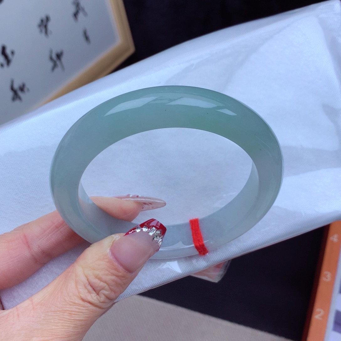 翡翠手镯未镶嵌缅甸翡翠手镯