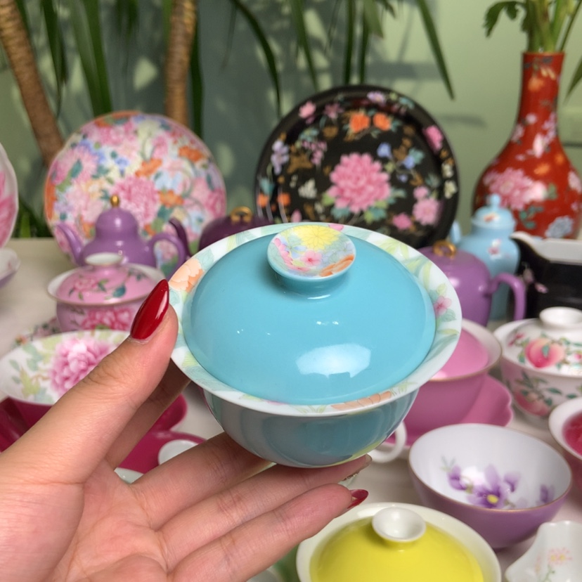 【闪购商品】绿松石内绘碎花元宝盖碗