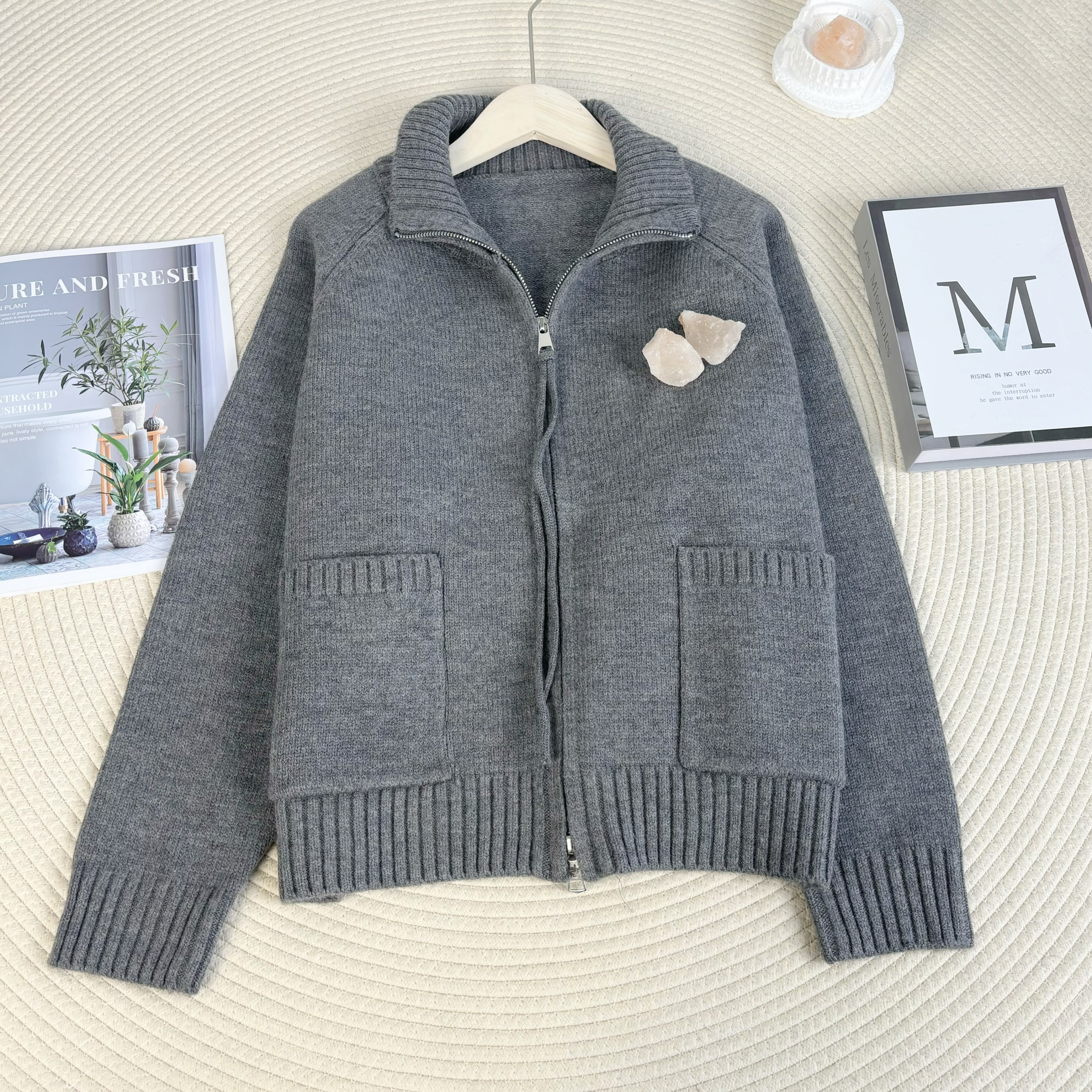 玲姐定制-高领翻领纯色字母款双拉链双口袋针织开衫442636