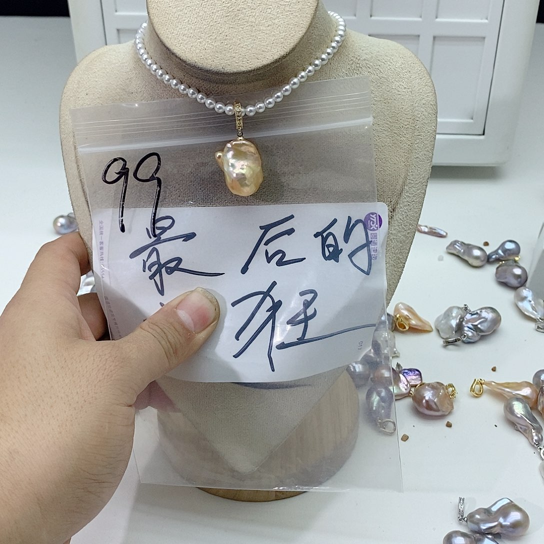 淡水珍珠颈饰合金