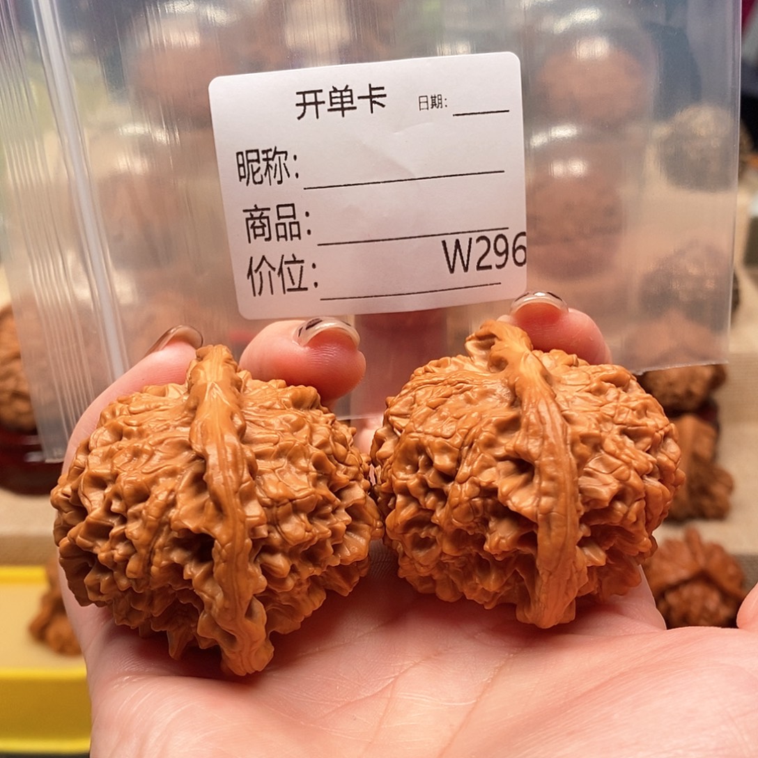 刘***手把件文玩核桃精品课程等多项教学活动