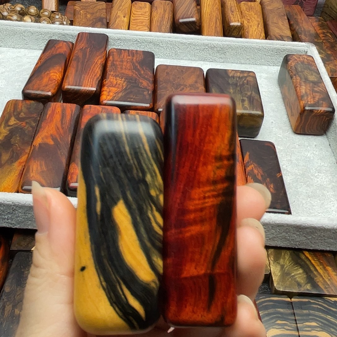 *****交趾黄檀（大红酸枝）