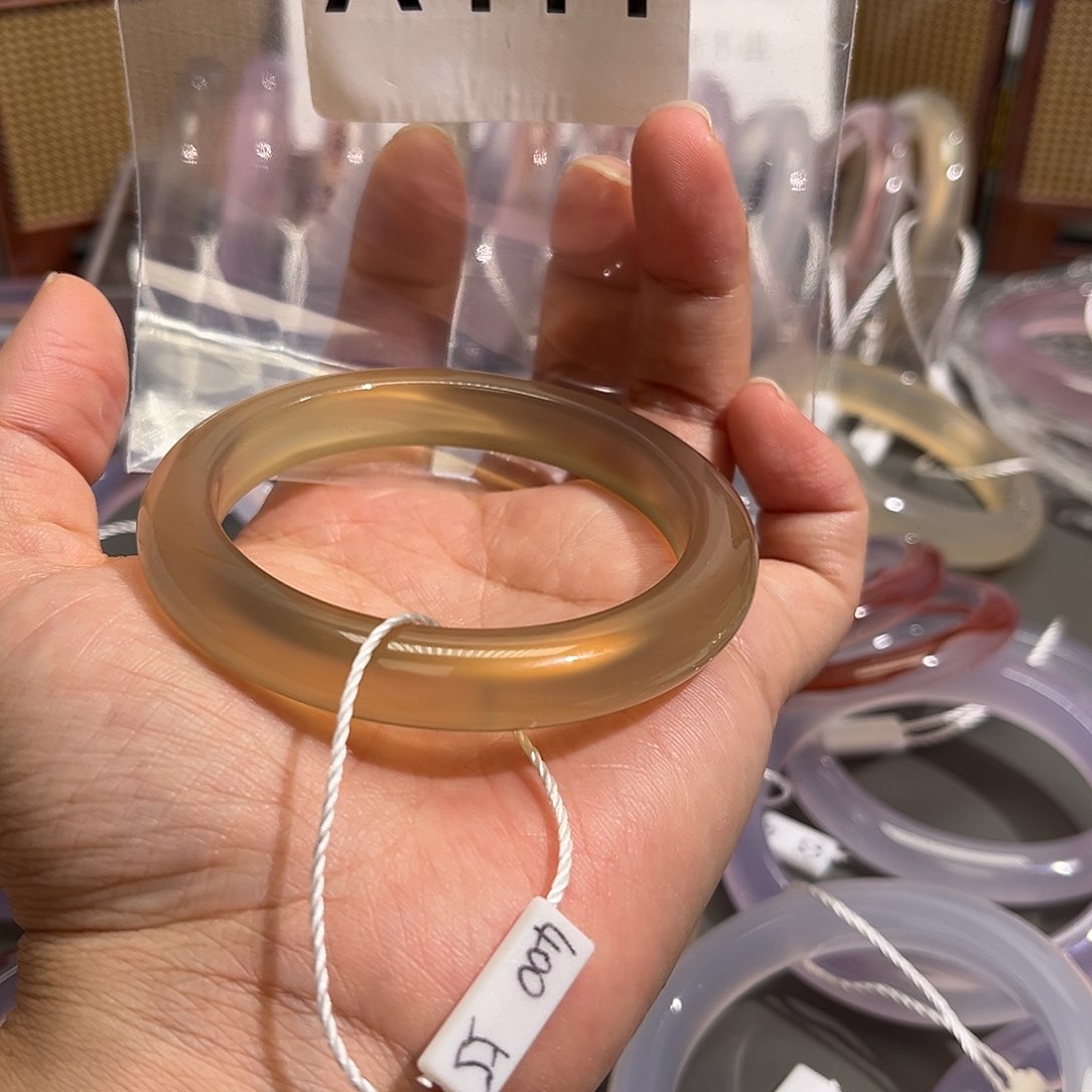 手镯玛瑙/玉髓未镶嵌?****奶55-114