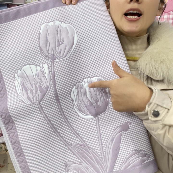 棉特价紫色郁金香
