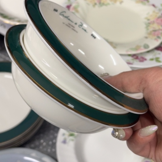 别***苔金葡萄瓷器欢迎您