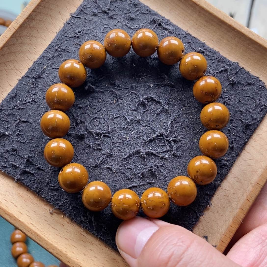 紫金鼠手串12mm黄金甲光珠