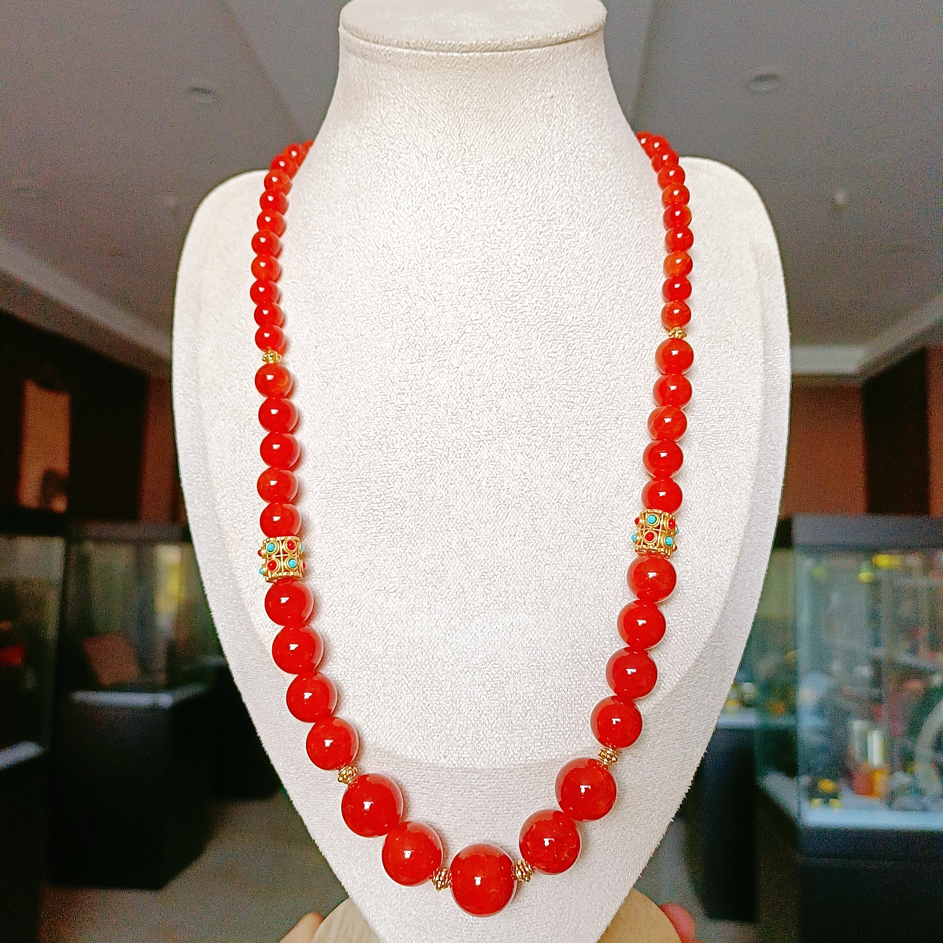 血胆金莲龙鳞血玉红景天鱼头项链MN2