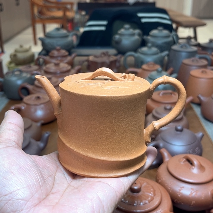 茶壶紫砂老段220毫升