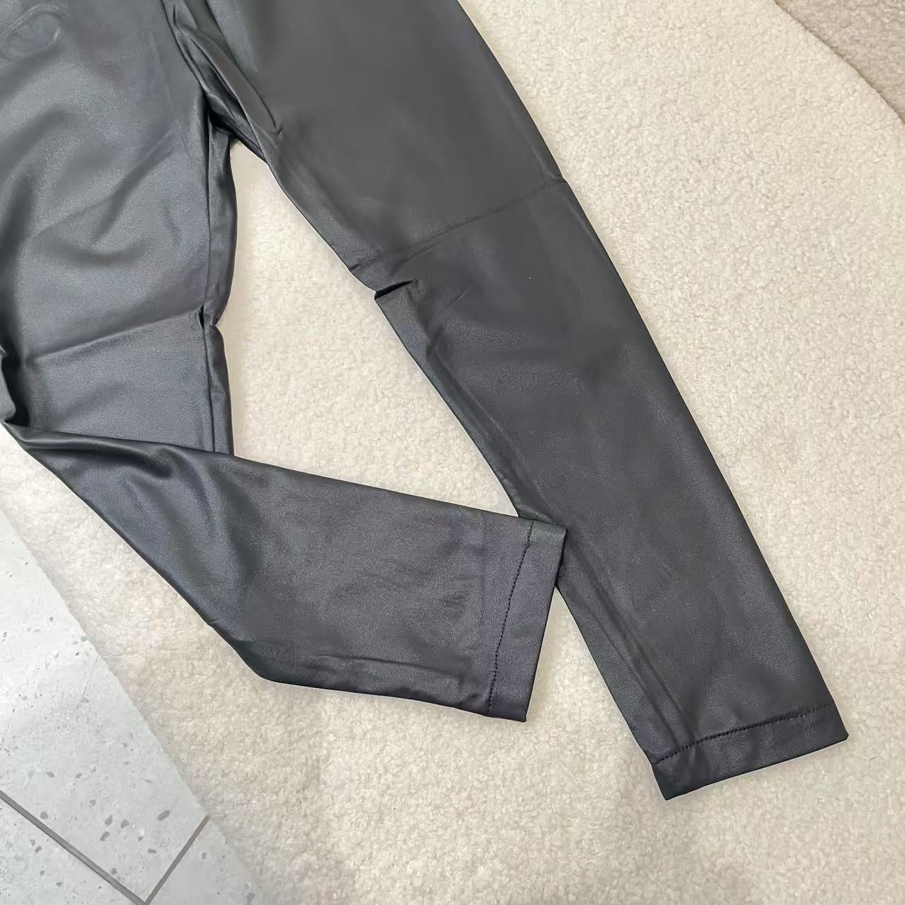 春款男童女童裤子黑色6589铂系