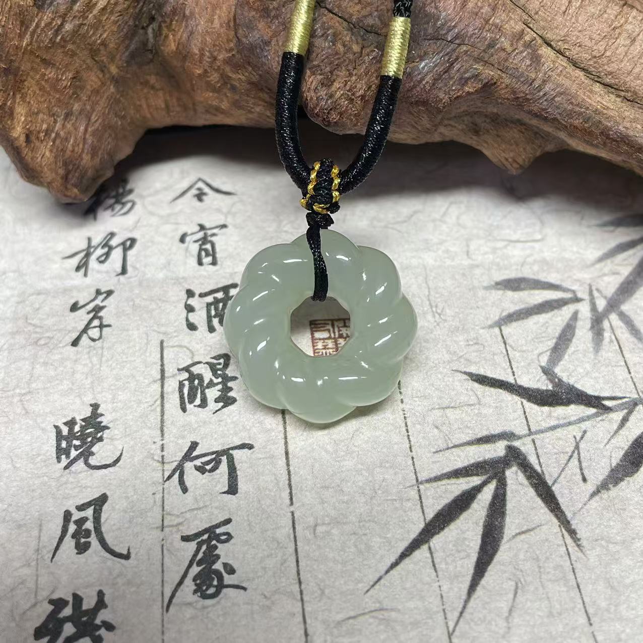 【润家玉】和田玉莫比乌斯环吊坠挂件多样性发其一 M28-053