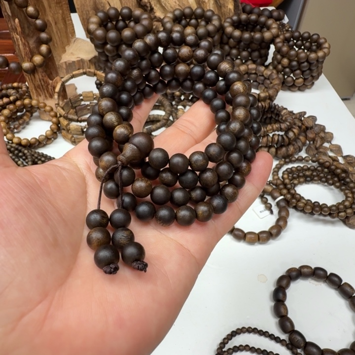 小***爱沉香沉香碎屑海南紫棋楠0.8大32克➕碎屑多样性