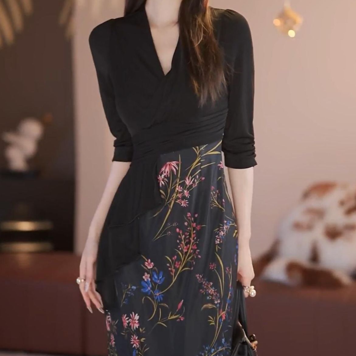 【静铉】复古风黑色印花 V 领拼接 高腰显瘦礼服裙连衣裙-YL20283