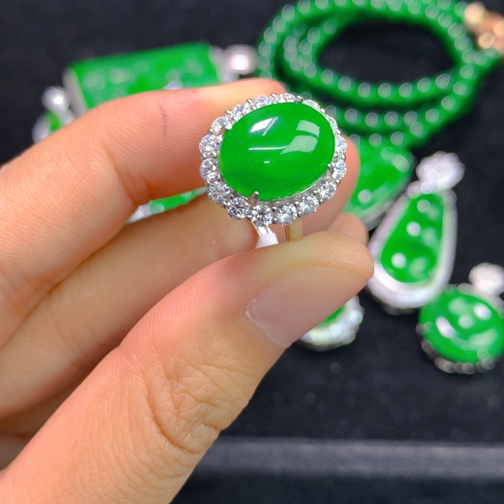 翡翠戒指银S925镶嵌一个