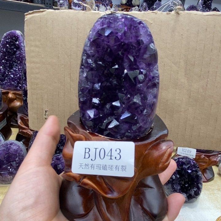 紫晶大型摆件（非配饰）未镶嵌
