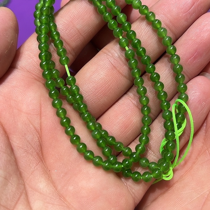 和田玉未镶嵌手串