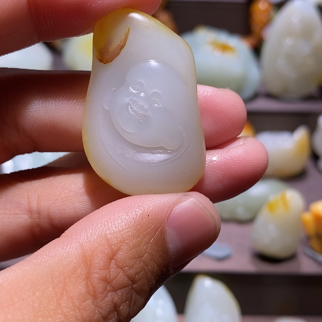 齐***技和田玉未镶嵌包链