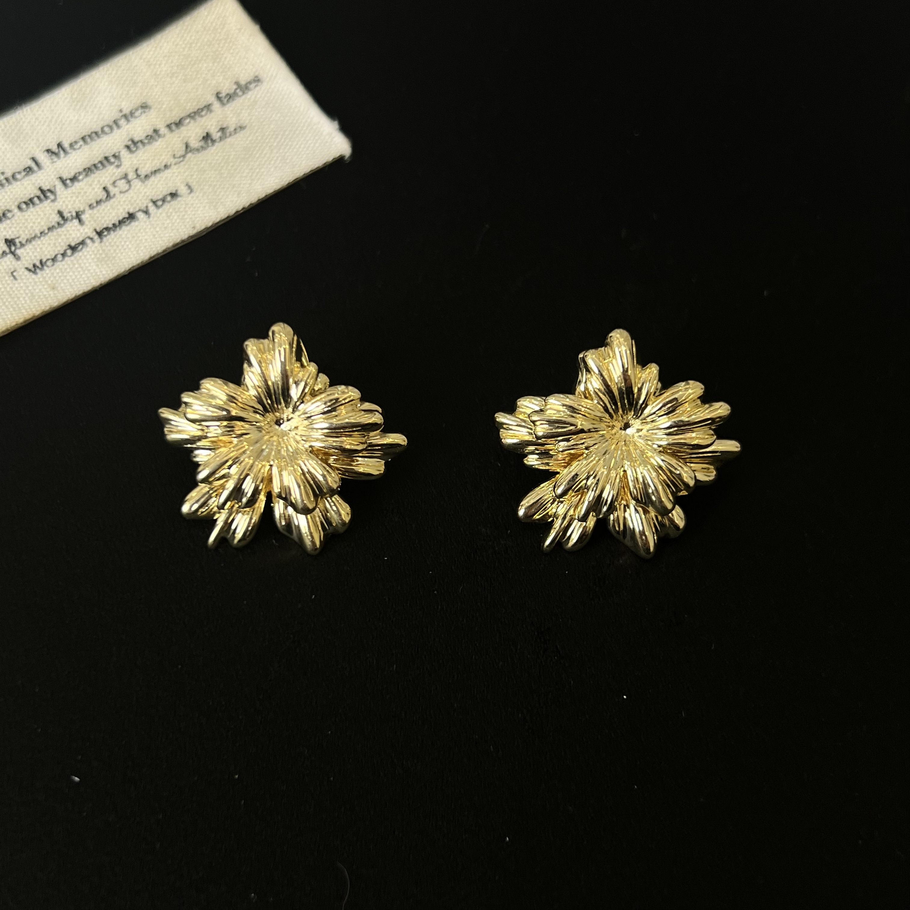 铜合金耳饰 日系金色小雏菊耳钉1923