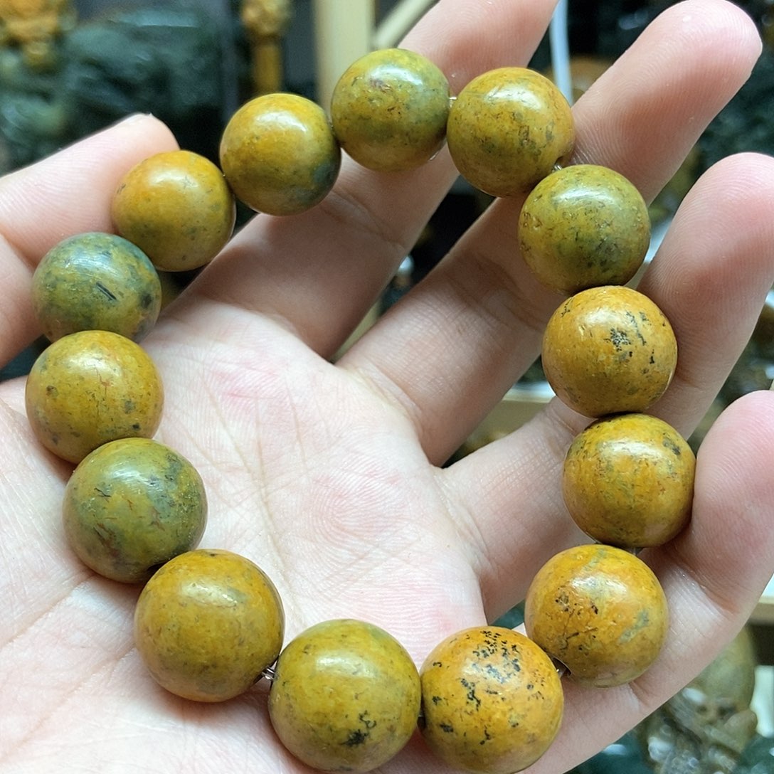 岫岩河磨玉（透闪石质玉）手串未镶嵌