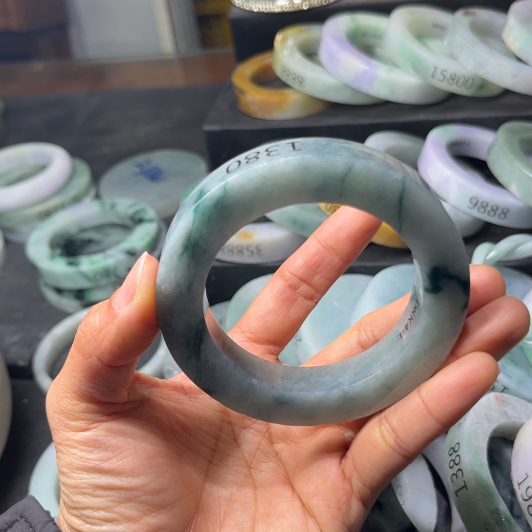 定制翡翠手镯未镶嵌