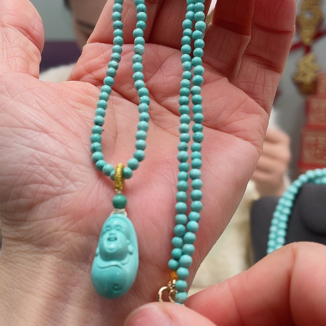 绿松石颈饰未镶嵌