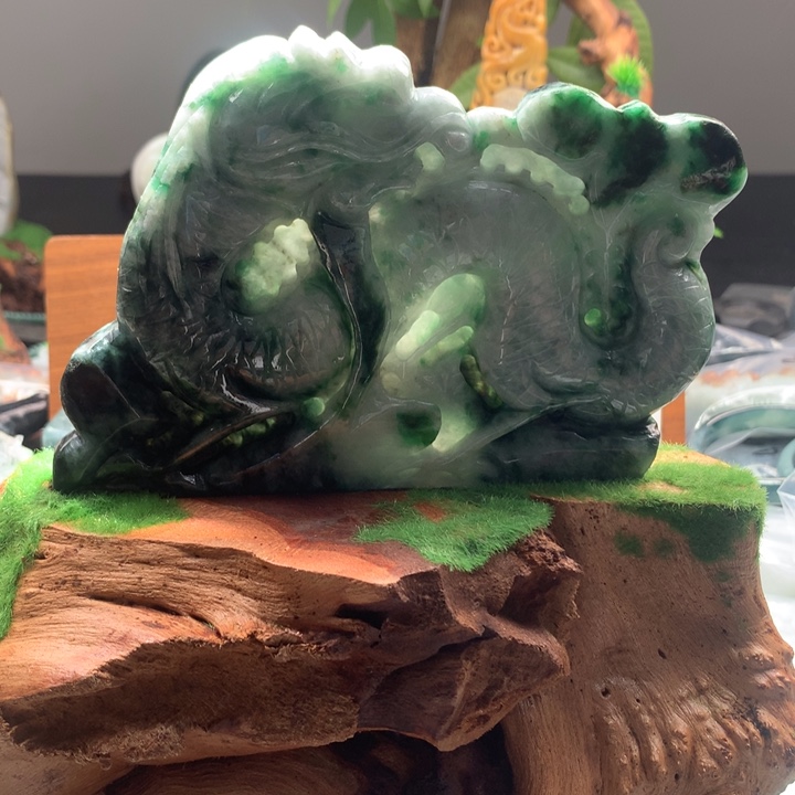 越***车翡翠未镶嵌颈饰保真天然a货翡翠