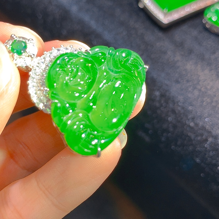 【闪购商品】翡翠颈饰银S925镶嵌翡翠