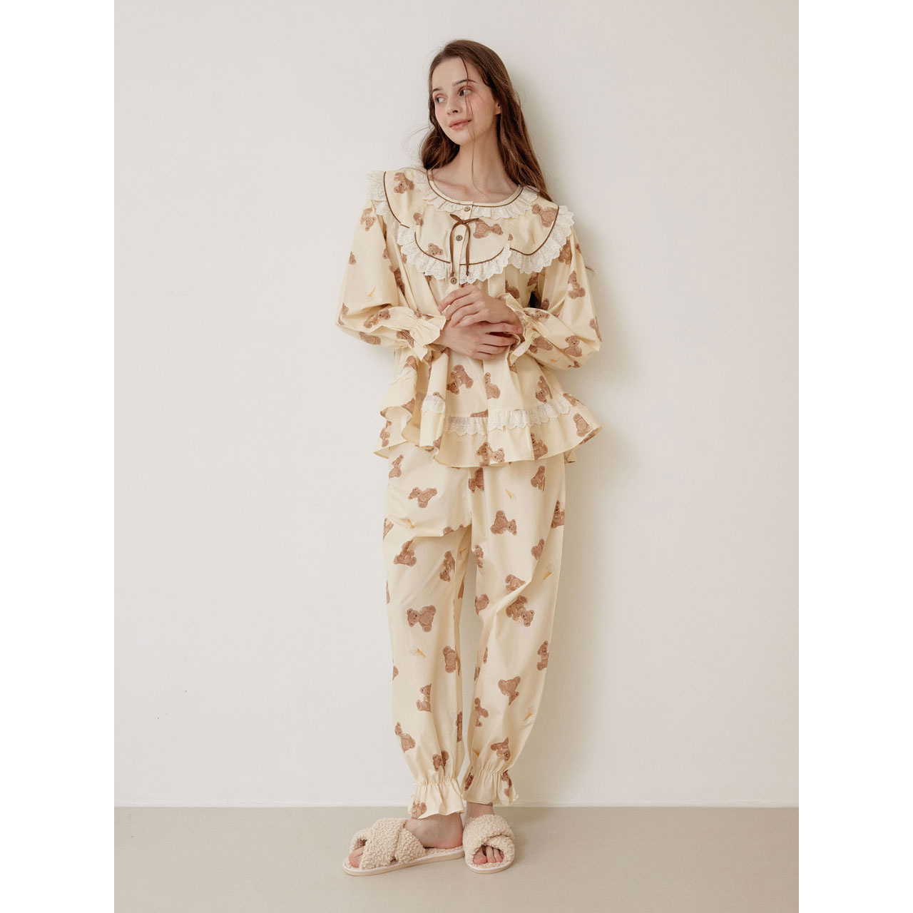 lunaluz韩国品牌睡衣家居服米色卡通小熊数码印花薄款睡衣06931