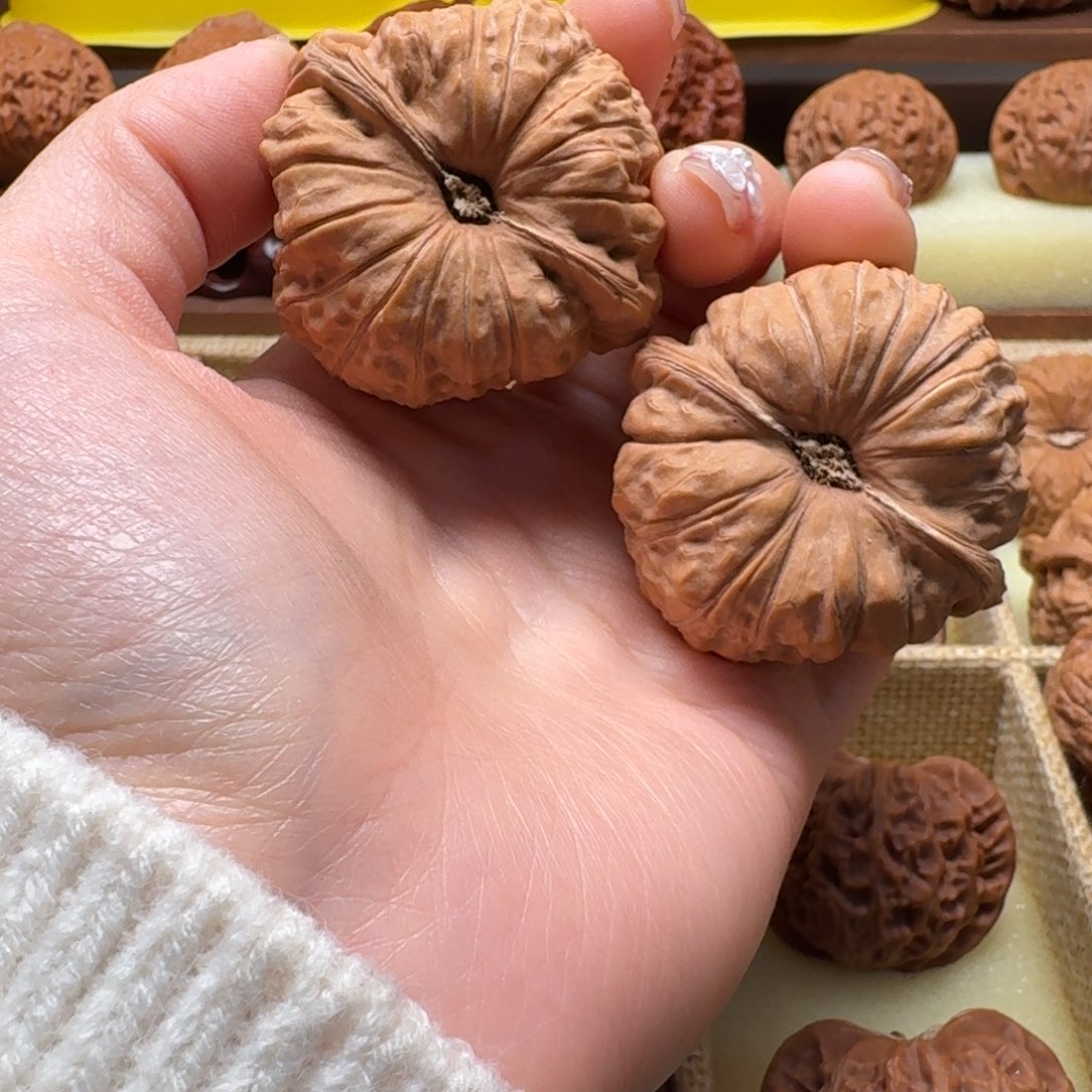 易***家文玩核桃吊坠45南瓜