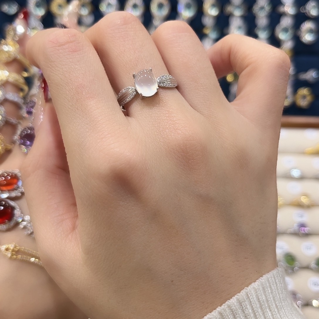 蛇纹石玉女款银S925镶嵌戒指