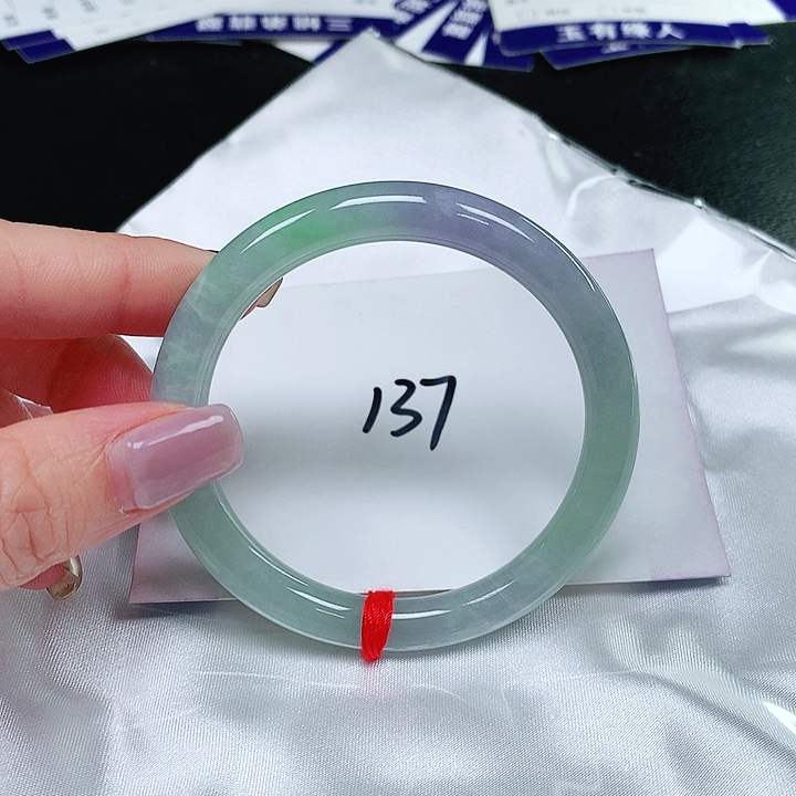 翡翠手镯（圆镯）未镶嵌