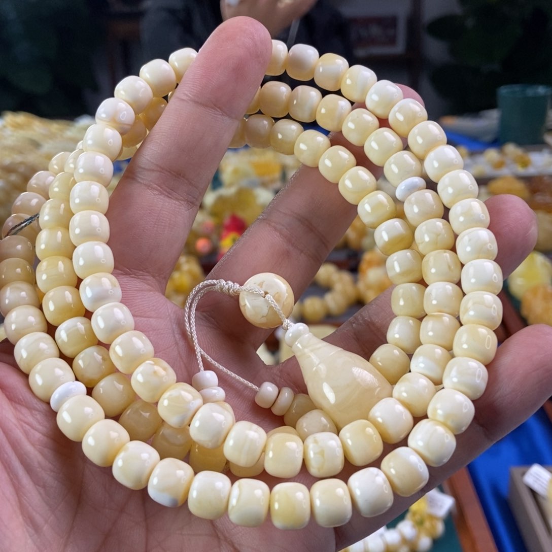 琥珀珠宝奇石未镶嵌8+浓白蜡老型108，50.87