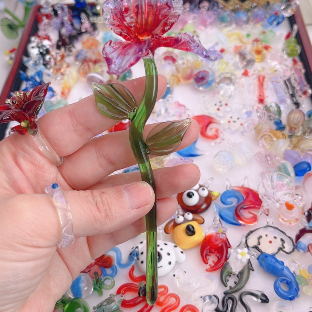 琉璃颈饰紫色鸢尾插花