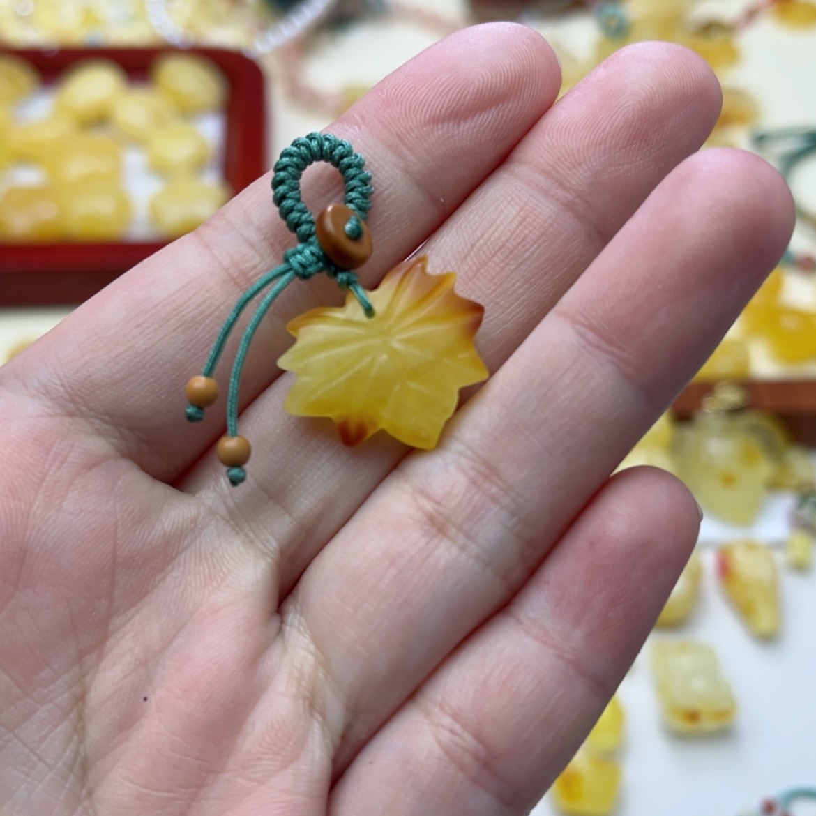 【闪购商品】蜜蜡裸石未镶嵌配饰