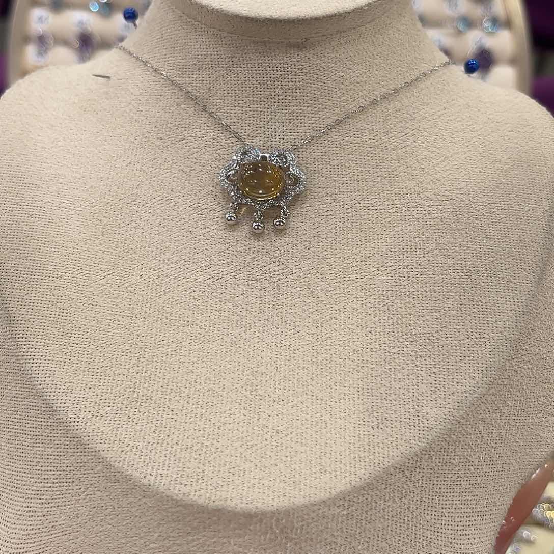 嘻***)银S925镶嵌吊坠(赠链)黄晶吊坠